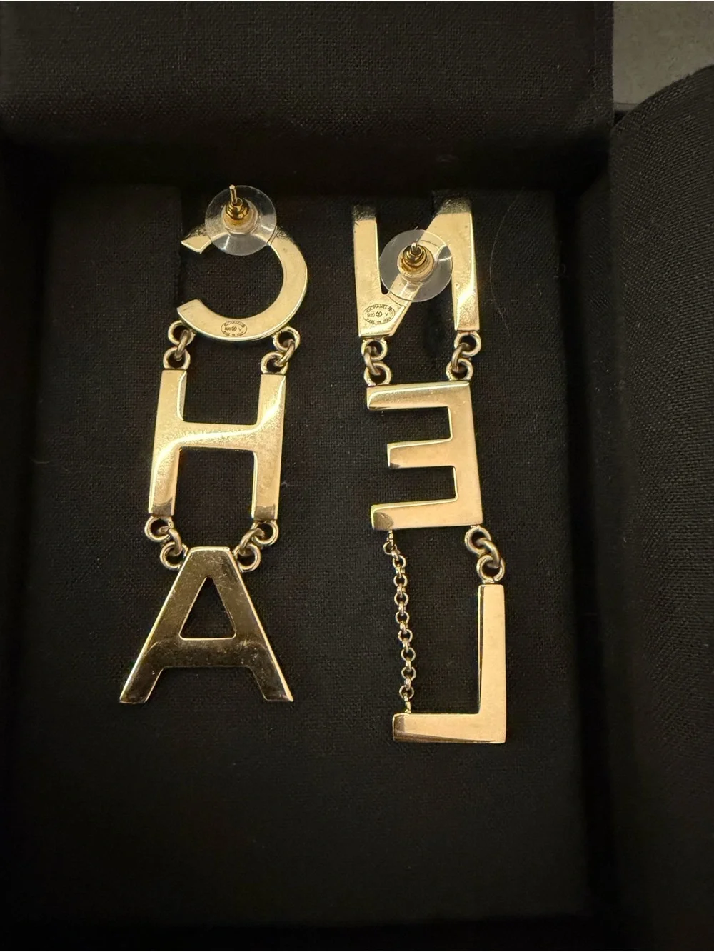 CHANEL bold drop